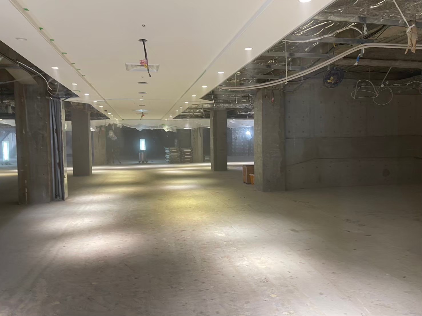 東京・足立区の内装解体工事なら『株式会社プレミアムEYE』へ！